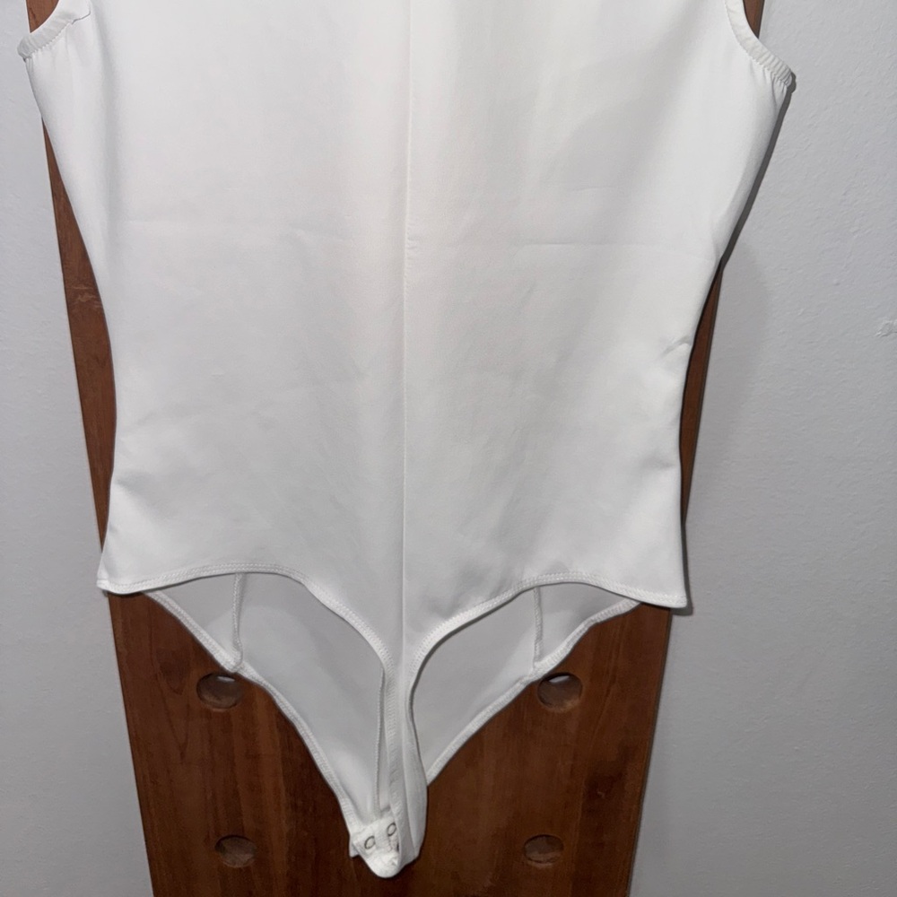 Good American Scuba Sleeveless Zip Up Bodysuit - Picture 9 of 12
